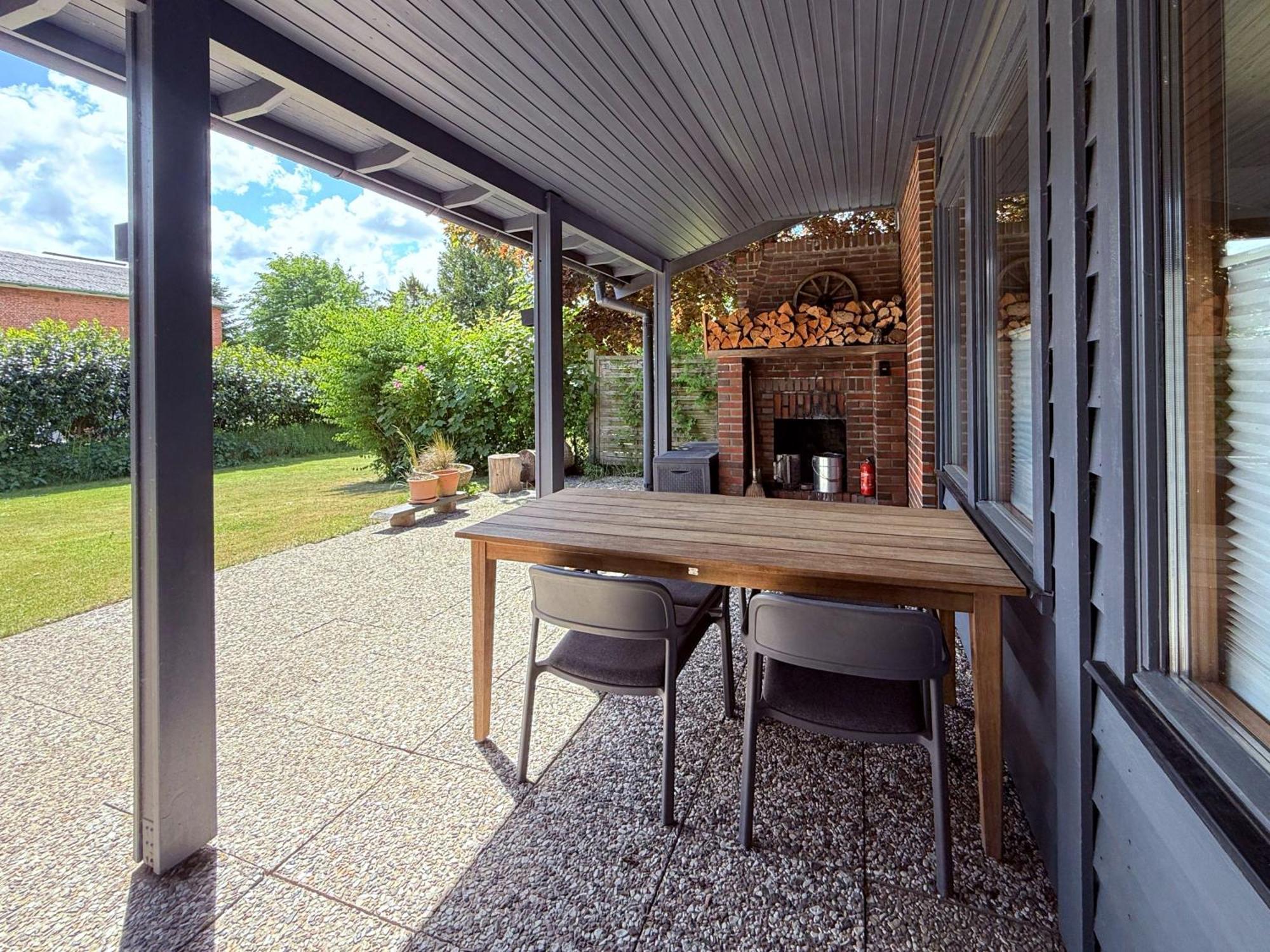 Schwedenhaus Mit Holzofen & Aussenkamin Auf 1400M2 Villa Tensbuttel-Rost Dış mekan fotoğraf